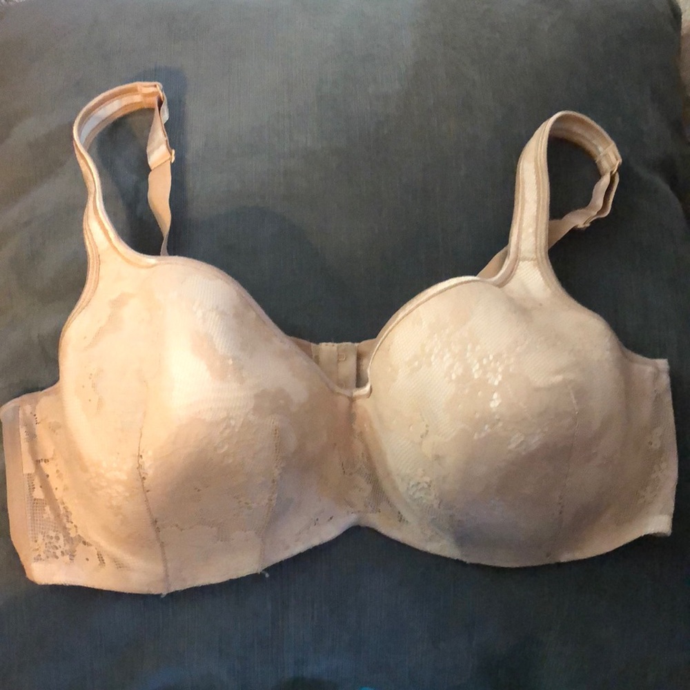 44  DD Lane Bryant/cacique bra